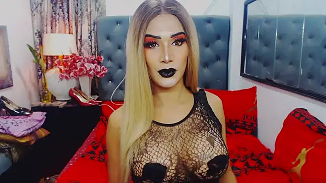 Snapshot of Mistress4fun chatting on 09/30/25, 06:29 Mistress4fun online show from 09/30/25, 06:29