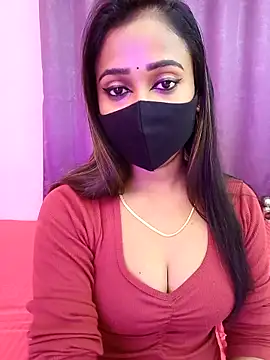 Snapshot of Puja-baby chatting on 10/22/25, 11:43 Puja-baby online show from 10/22/25, 11:43
