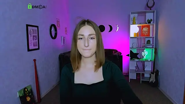 eva smiith  online show from 10/07/25, 05:15