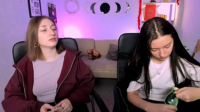 eva smiith  online show from 04/07/26, 05:41