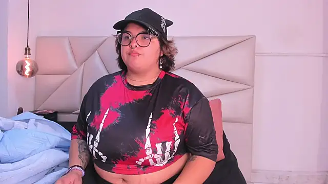 lulukawai16 online show from 04/08/26, 07:03