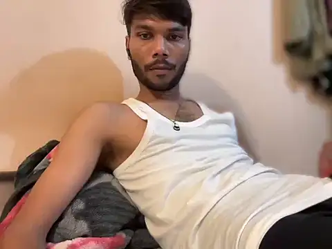 Snapshot of hunterasiaaaa chatting on 07/08/26, 10:31 hunterasiaaaa online show from 07/08/26, 10:31