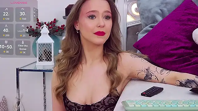 EvaMenders online show from 12/14/25, 04:34