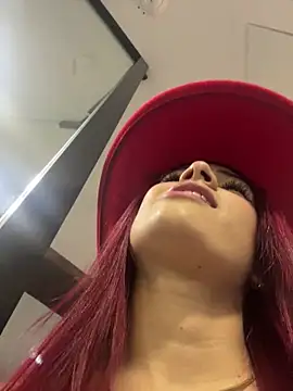 amber sparkle online show from 05/12/26, 12:35