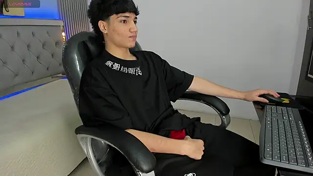 SamBlack  online show from 05/26/26, 12:45