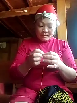 Snapshot of MaySweetb chatting on 09/21/25, 02:57 MaySweetb online show from 09/21/25, 02:57