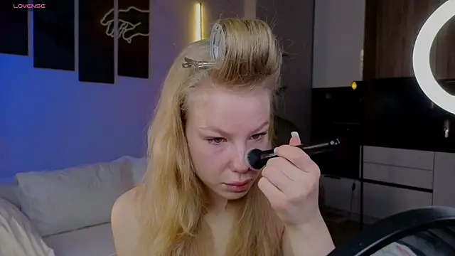 Snapshot of emilyshepar_d chatting on 06/04/26, 03:01 emilyshepar d online show from 06/04/26, 03:01