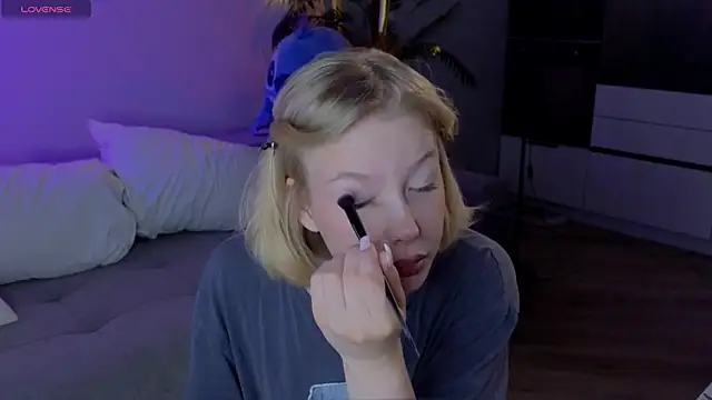 Snapshot of emilyshepar_d chatting on 07/10/26, 01:54 emilyshepar d online show from 07/10/26, 01:54