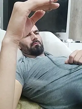 Apooabe online show from 10/19/25, 07:47