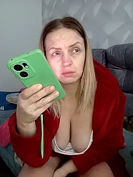 Ami Foxy online show from 01/18/26, 07:45