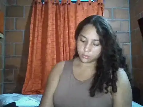 Snapshot of AnaisVelvet11 chatting on 09/30/25, 11:10 AnaisVelvet11 online show from 09/30/25, 11:10