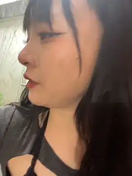 Snapshot of Yucheng__520 chatting on 05/13/26, 09:39 Yucheng 520 online show from 05/13/26, 09:39