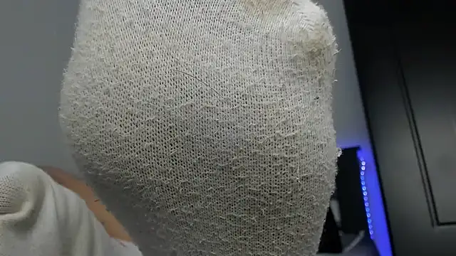 Mateo Escobar online show from 12/01/25, 08:19