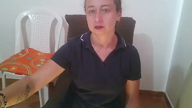 Milf Valeria online show from 05/27/26, 03:53