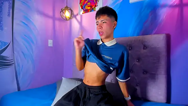 MaxiWildd online show from 11/26/25, 01:01