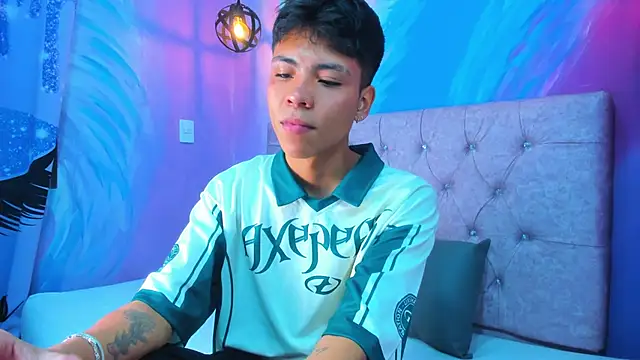 MaxiWildd online show from 05/30/26, 01:19