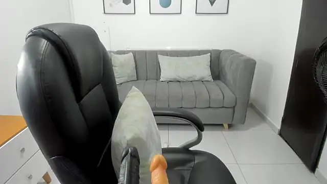 violettasweet   online show from 10/27/25, 10:52