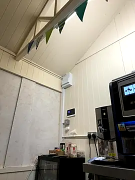 Dilfcam101 online show from 11/02/25, 04:09