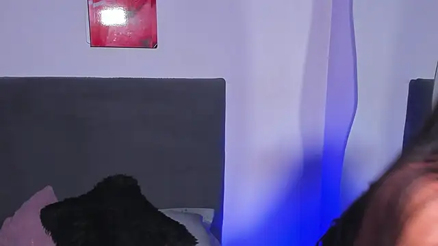 saramikaelson online show from 04/10/26, 12:27