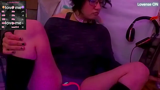 Ftm Bunny online show from 12/20/25, 01:18