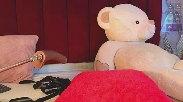 PrincePoppy online show from 11/12/25, 09:03