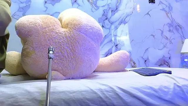 PrincePoppy online show from 01/13/26, 08:36