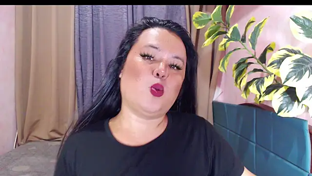 Snapshot of fallen_angel08 chatting on 07/03/26, 03:18 fallen angel08 online show from 07/03/26, 03:18