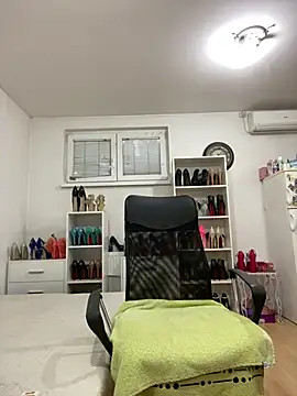 heelslady888 online show from 07/08/26, 03:27