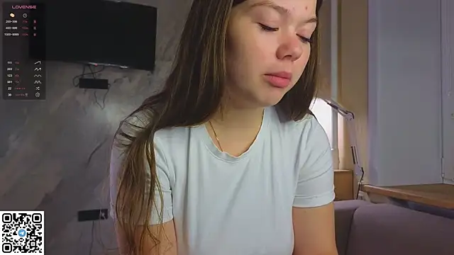 miss bubbles  online show from 11/24/25, 11:59