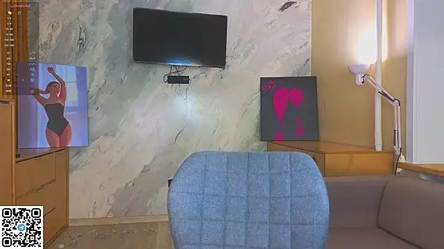 miss bubbles  online show from 12/14/25, 12:49