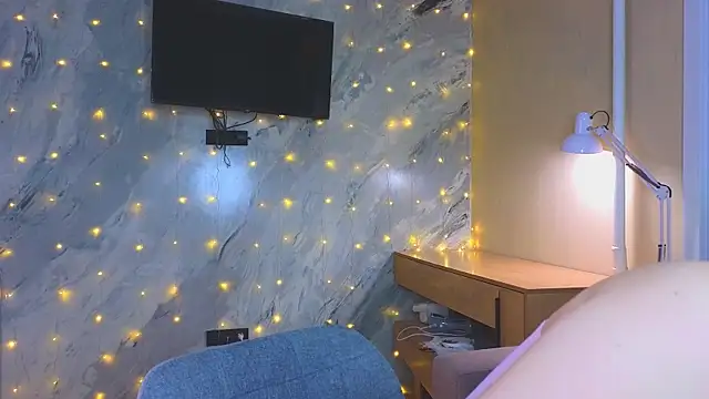 miss bubbles  online show from 02/15/26, 12:29