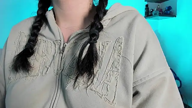 snow doll online show from 10/23/25, 06:13