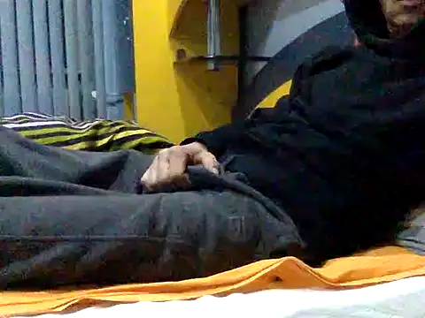 adiluci1 online show from 12/14/25, 03:45