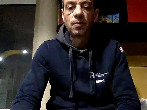 adiluci1 online show from 02/01/26, 03:27