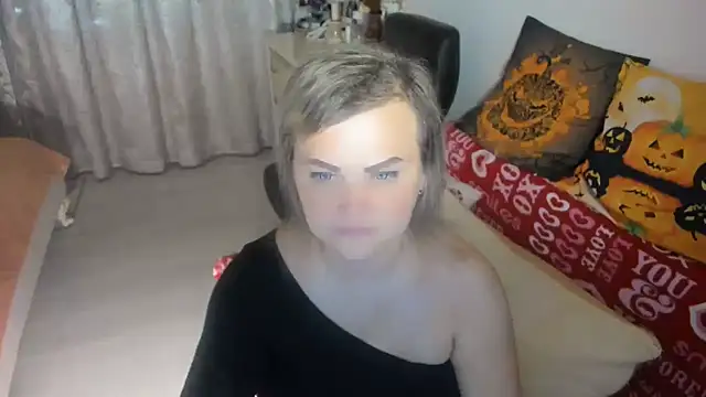 MildMature online show from 11/06/25, 06:53