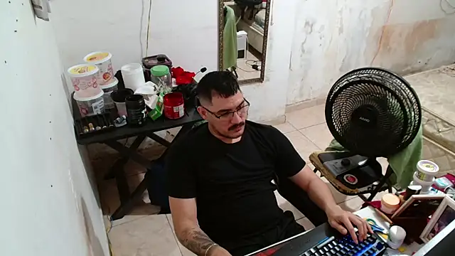 Leonino231 online show from 12/20/25, 10:17