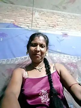 Snapshot of Savita992 chatting on 06/21/26, 03:14 Savita992 online show from 06/21/26, 03:14