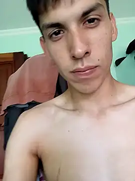 Snapshot of frankitocam4 chatting on 12/03/25, 02:04 frankitocam4 online show from 12/03/25, 02:04