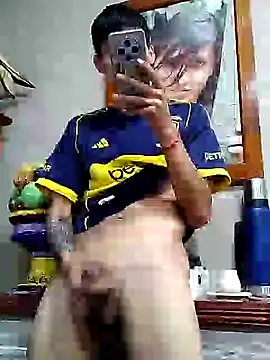 Snapshot of frankitocam4 chatting on 06/09/26, 03:23 frankitocam4 online show from 06/09/26, 03:23