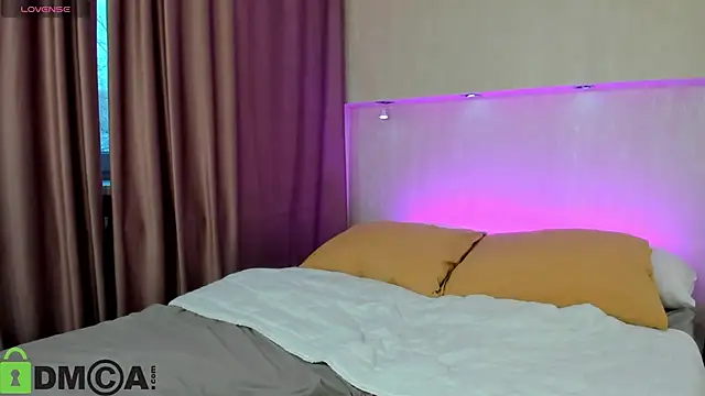 Adelina Bliss online show from 10/04/25, 01:14