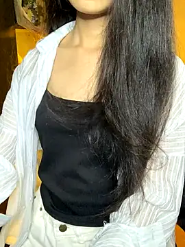 Nhinhi18 online show from 09/24/25, 03:37