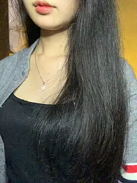 Nhinhi18 online show from 12/21/25, 03:19