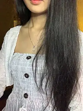 Nhinhi18 online show from 03/05/26, 04:36