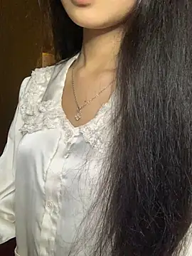 Nhinhi18 online show from 03/26/26, 03:39