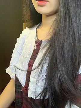 Nhinhi18 online show from 04/09/26, 02:22