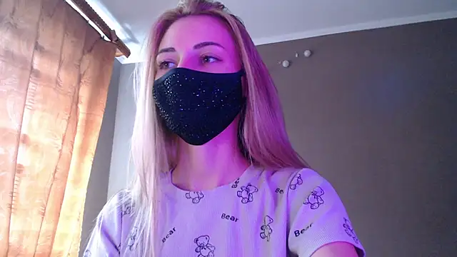 Iris lave online show from 09/25/25, 01:37