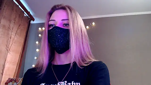 Iris lave online show from 12/21/25, 12:56