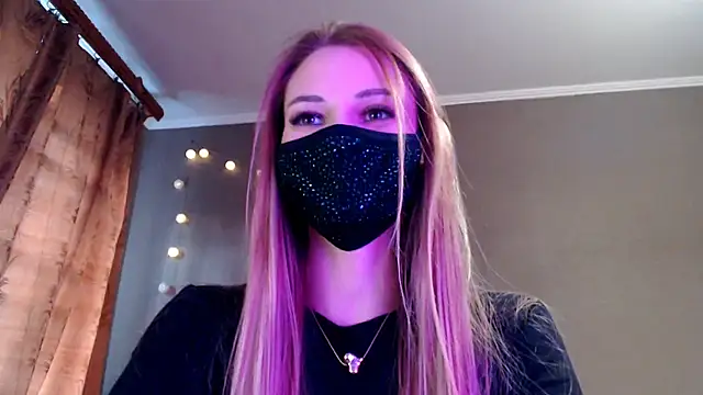 Snapshot of Iris_lave chatting on 04/27/26, 04:38 Iris lave online show from 04/27/26, 04:38
