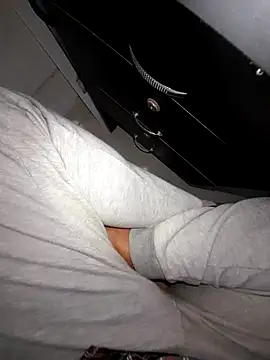 hackyourpussyxh online show from 11/28/25, 01:19