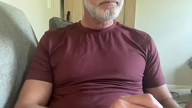 Snapshot of braselton06 chatting on 10/21/25, 05:57 braselton06 online show from 10/21/25, 05:57